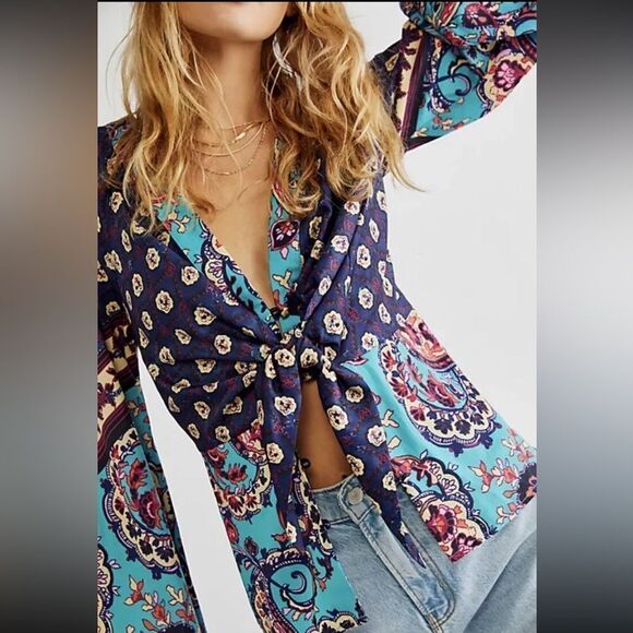 NWT FREE PEOPLE RUN FREE TUNIC BUTTONDOWN TOP SMALL - Picture 3 of 3